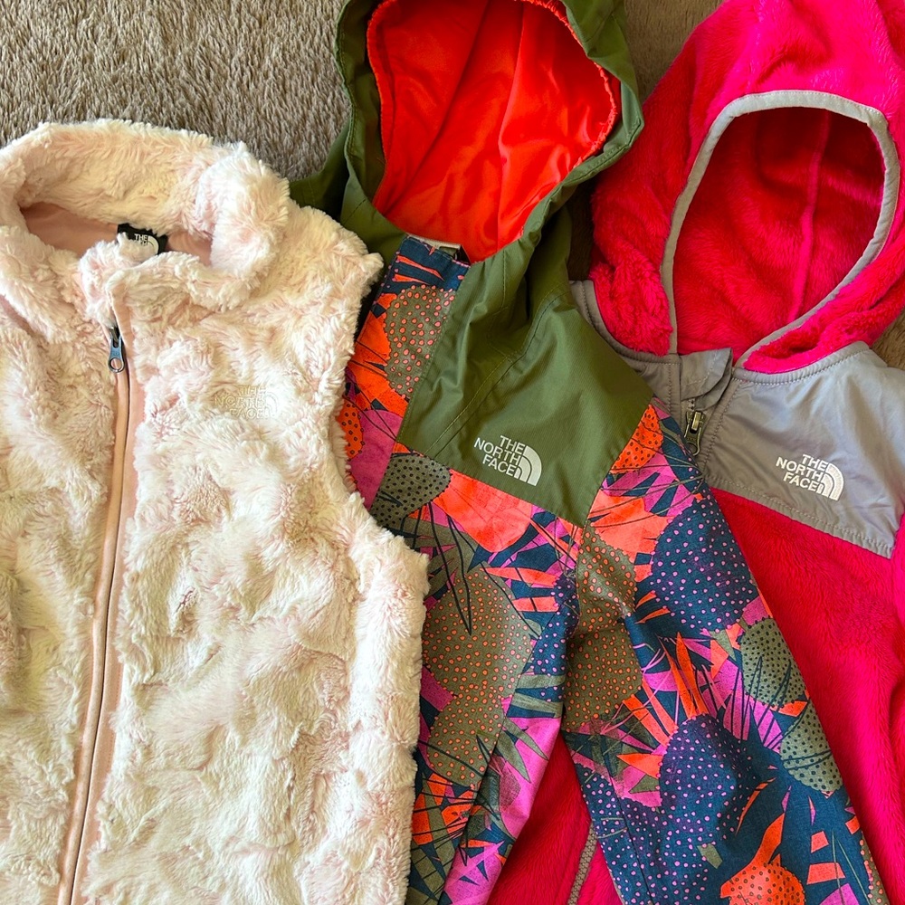 The North Face Girls Cozy and Dry Bundle